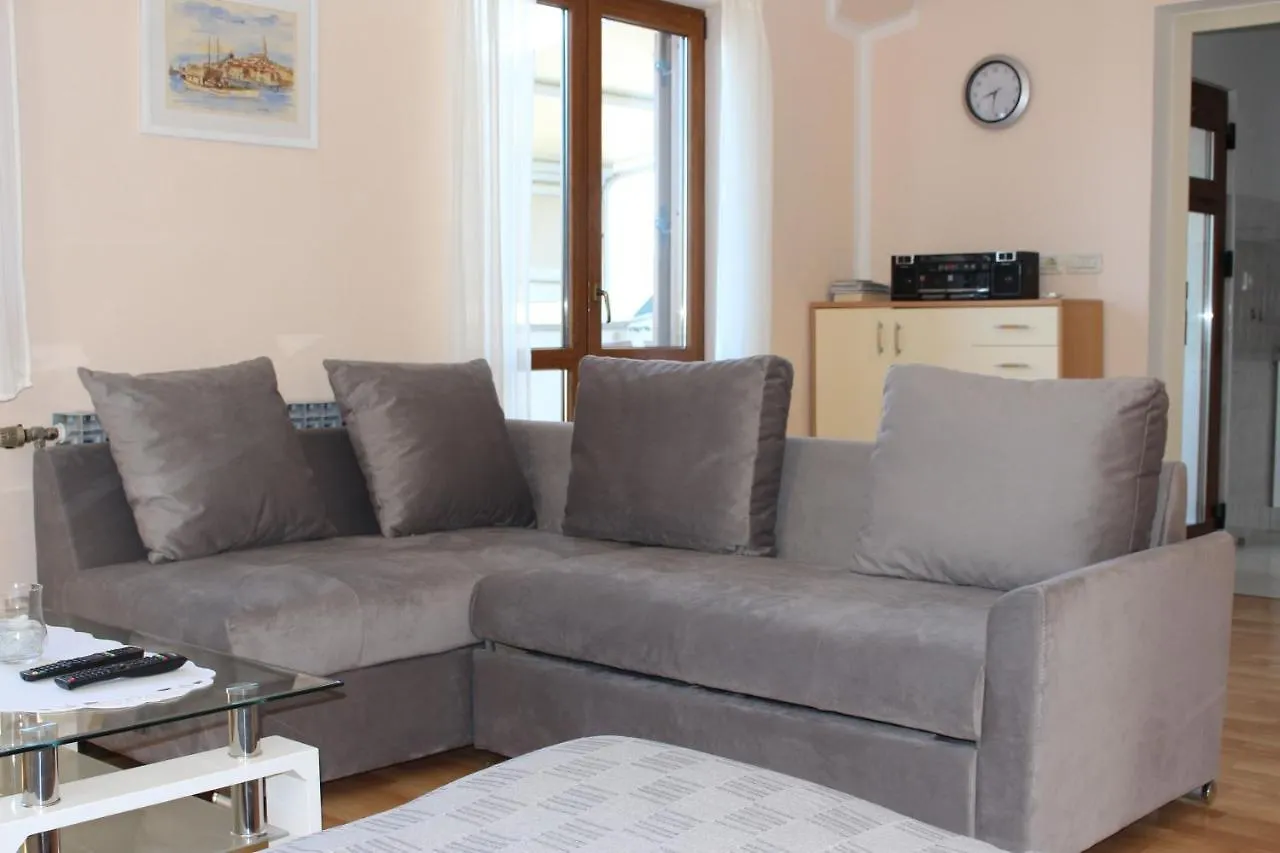Apartments Joka 487 Rovinj